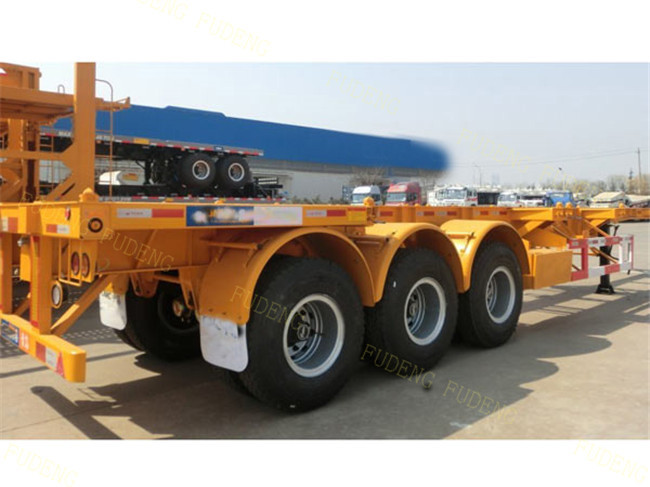 3 Axles Chassis Container Trailer 20ft / 40ft Containers Transporting