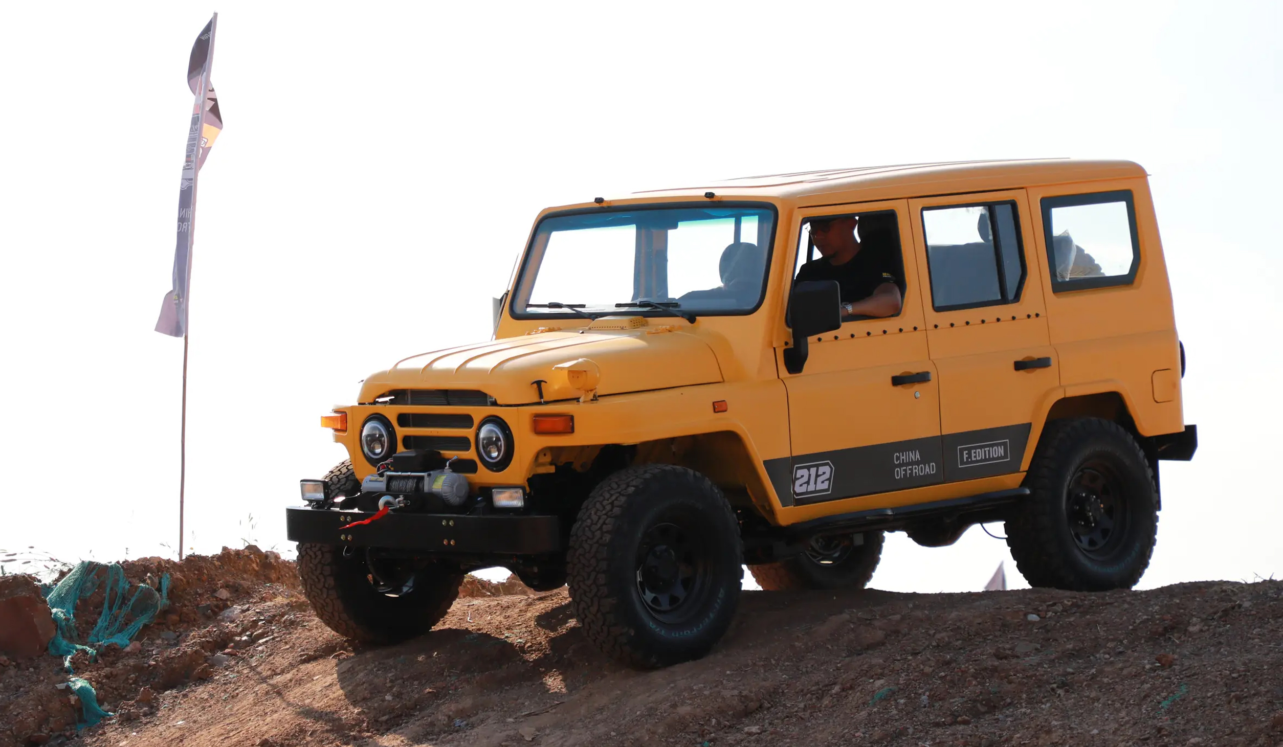 BAIC BJ 212 Small Size SUV 2.4T Maximum 211 Horsepower L 4 Gas Car With 6 Gearbox Max Speed 150KM/H Petrol Car 4WD Manual Car