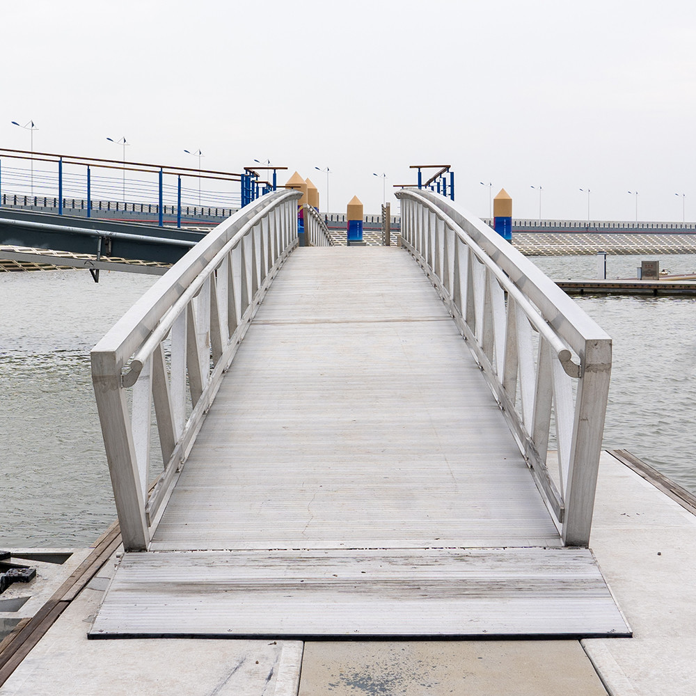 Aluminum Gangway With Handrail Floating Walkway Bridge For Marina dock Pontoon