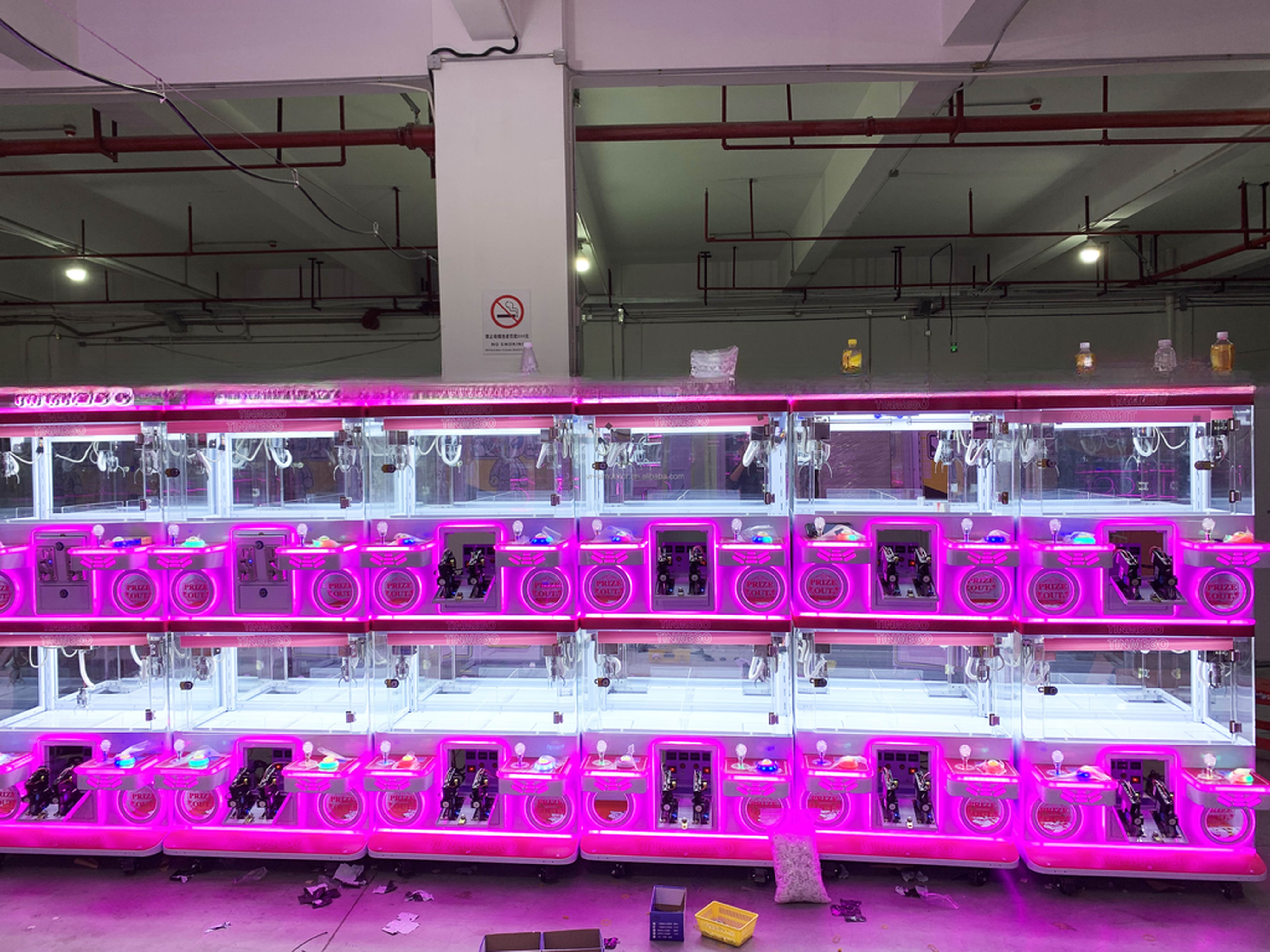 Dreamland wholesale game machines manufacturer guangzhou game machines factory clip clamp prize toys machine