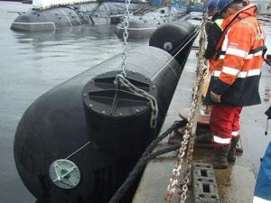 Wholesale Custom Submarines Pneumatic Rubber Fenders 1500mm*700mm from china suppliers