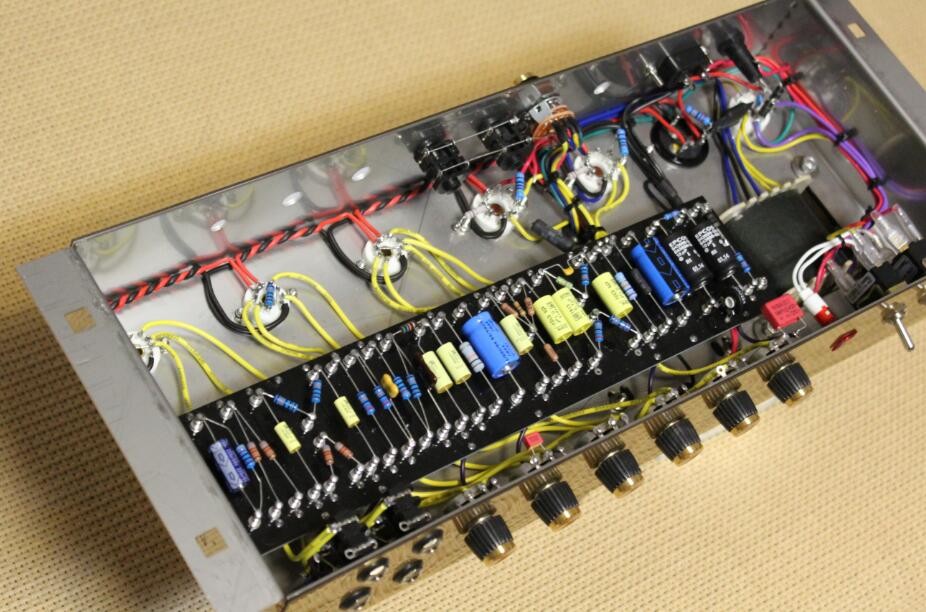 Custom Grand JTM45 Handmade Amp Head 50W in Black with Imported Gold Stripe AAAAA Grade Cabinet