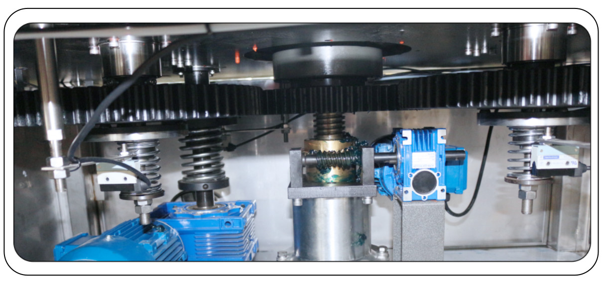 Pesticides 1-5L Drum Six Head Automatic Rotary Anti-Theft Capping Machine