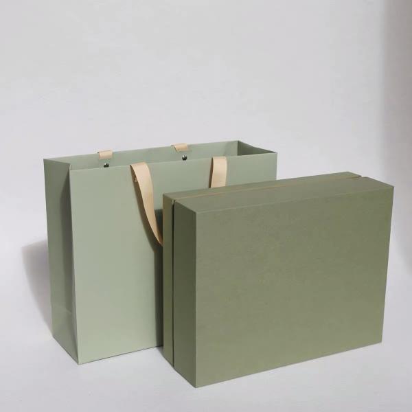 Lid And Base Paperboard Packaging Box Glossy Lamination For Tea