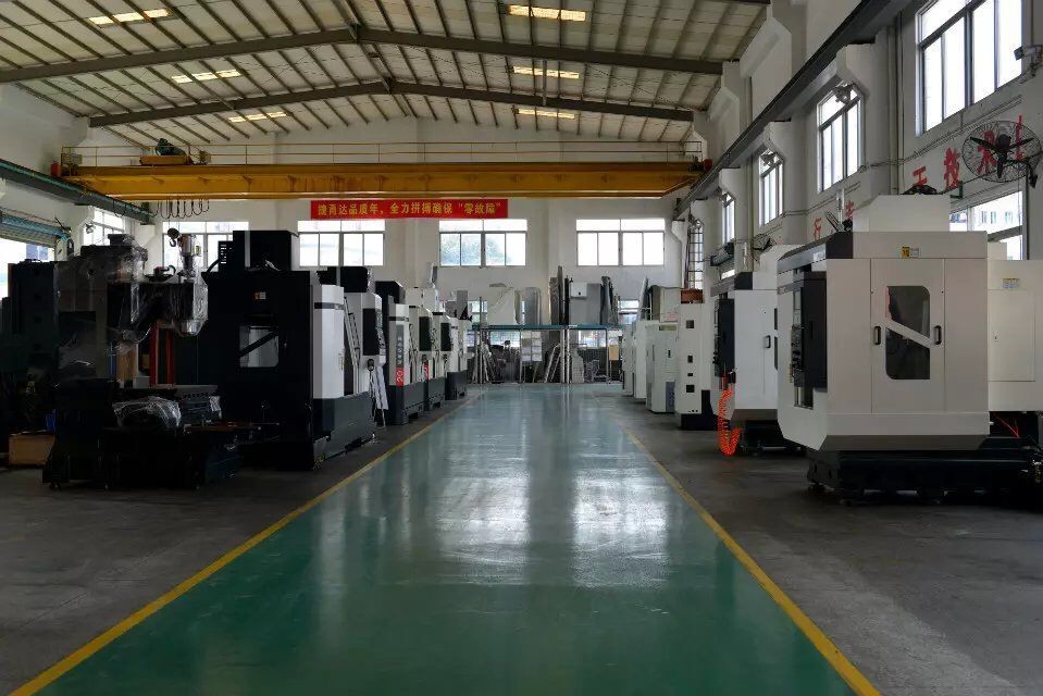 Heavy Duty Double Column CNC Milling Machines , Gantry Type CNC Machine Center BTMC-1225