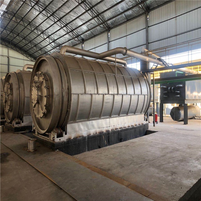 Sustainable Work Form Tire Recycling Machine for Pyrolysis Oil Distillation