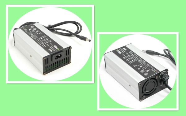Fast CC CV Charging 12V 4A Smart Battery Charger For 16Ah / 22Ah Lithium Battery