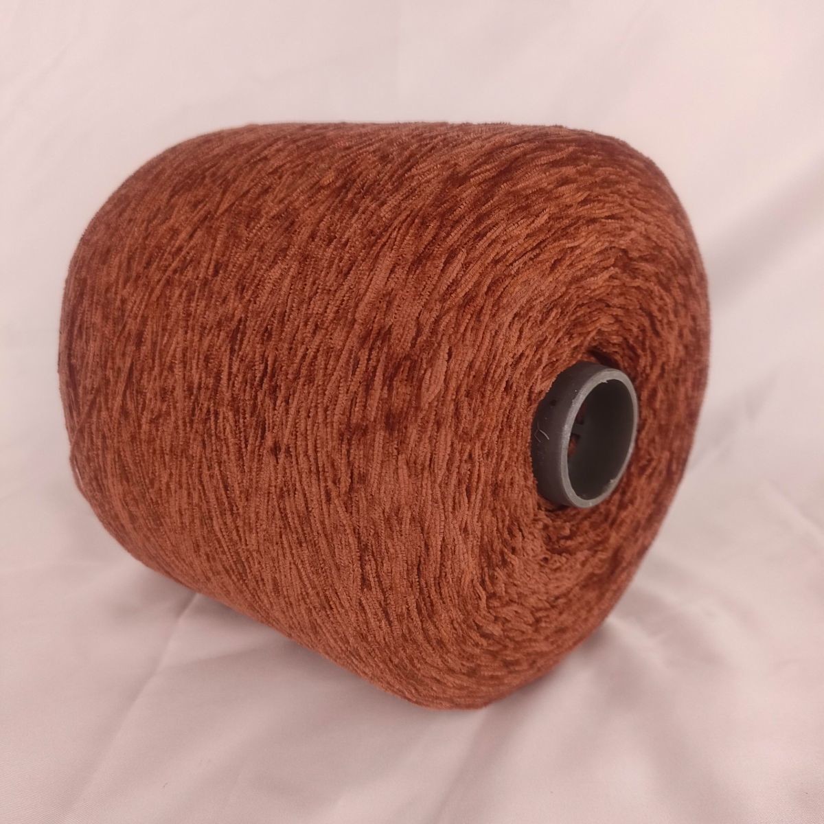 100% Polyester Velvet Yarn Chenille Yarn for Machine Knitting