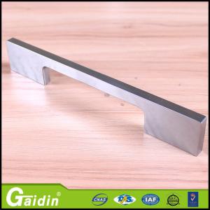 Wholesale China supplier hardware accessory factory wholesale price high quality industrial aluminum profile cabinet handles from china suppliers