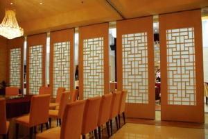Wholesale Interior Sliding Door Acoustic Dining Room Dividers 500 / 1200mm Width from china suppliers