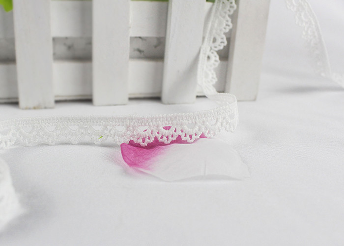 Polyester Water Soluble Lace Ribbon Trim Scalloped Edging For Interior Decoration / Garments