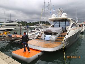 China Drop Stitch Inflatable Water Games Inflatable Boat Dock Floats Business Plan Design Build on sale