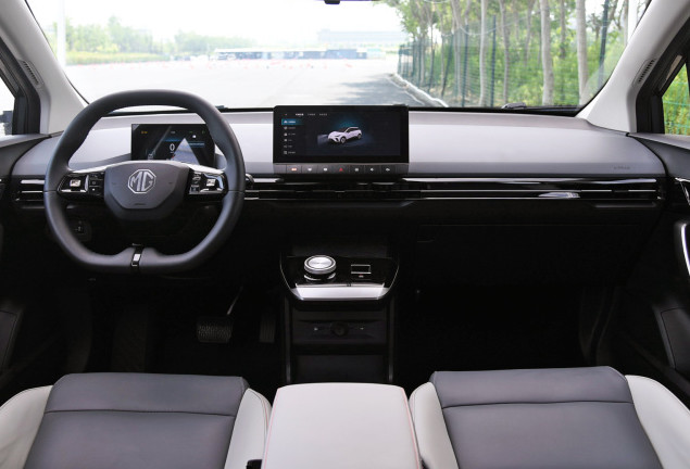 MG Mulan 2022 520KM Deluxe Edition pure electricity compact car CLTC pure electric range520(KM)