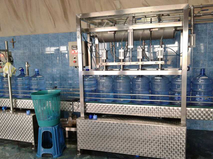 PC 5 Gallons Water Bottle Full Automatic Blow Molding Machine