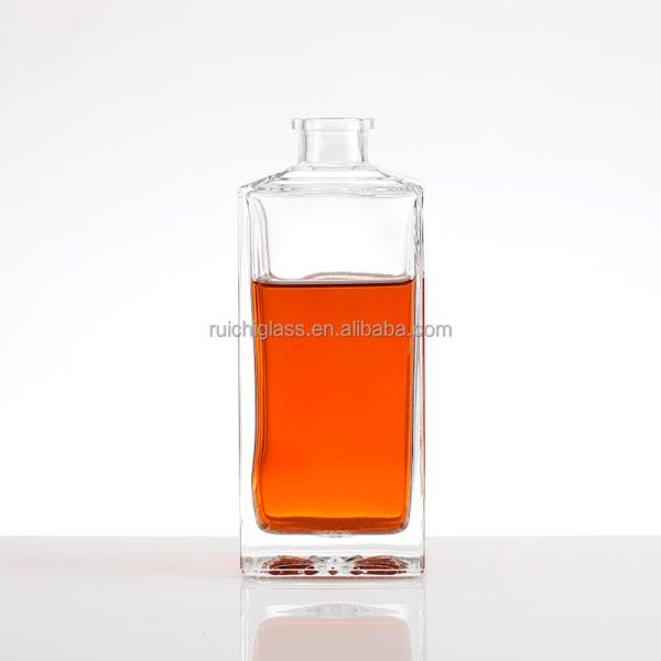 Unique Design 500ml 750ml Glass Bottle for Tequila Competitive and Super Flint