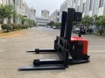 1500 KG AGV Forklift Truck 1600mm Lifting Height 100*50mm Auxiliary Wheel