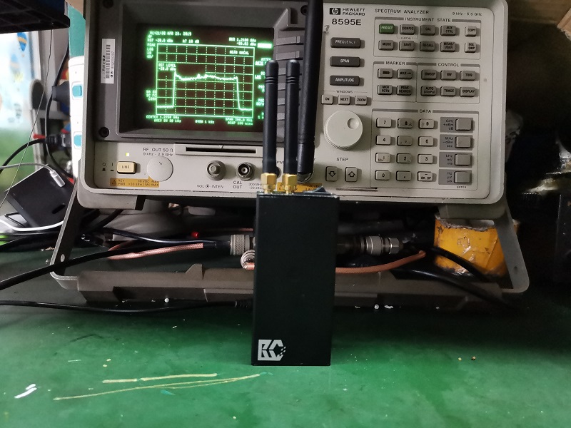 Vehicle traveling data recorder jammer global positioning jammer for the company's speed limit shielding jammer recharge