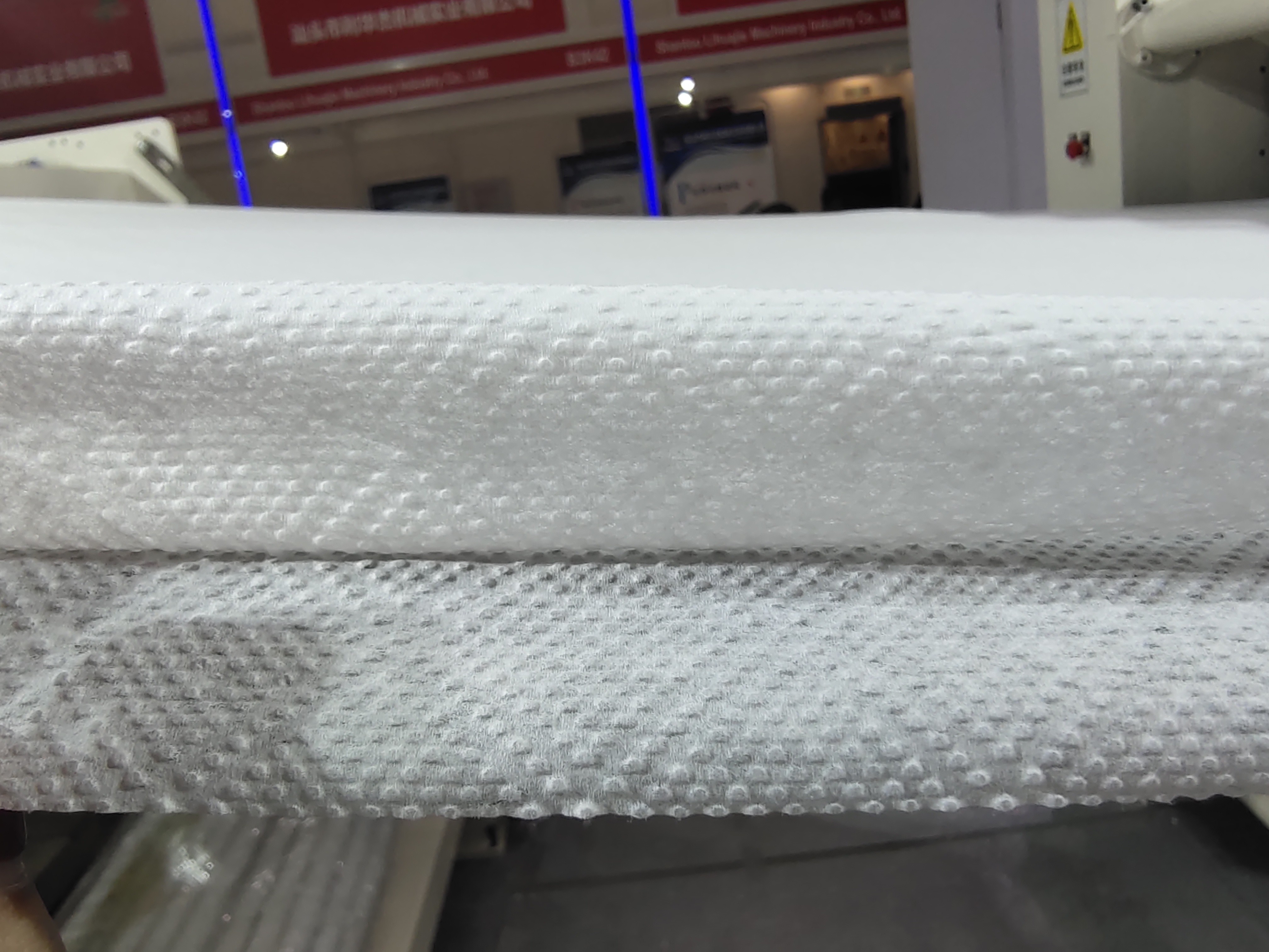 Wall Type Automatic Toilet Tissue Paper Roll Making Machine Supplier