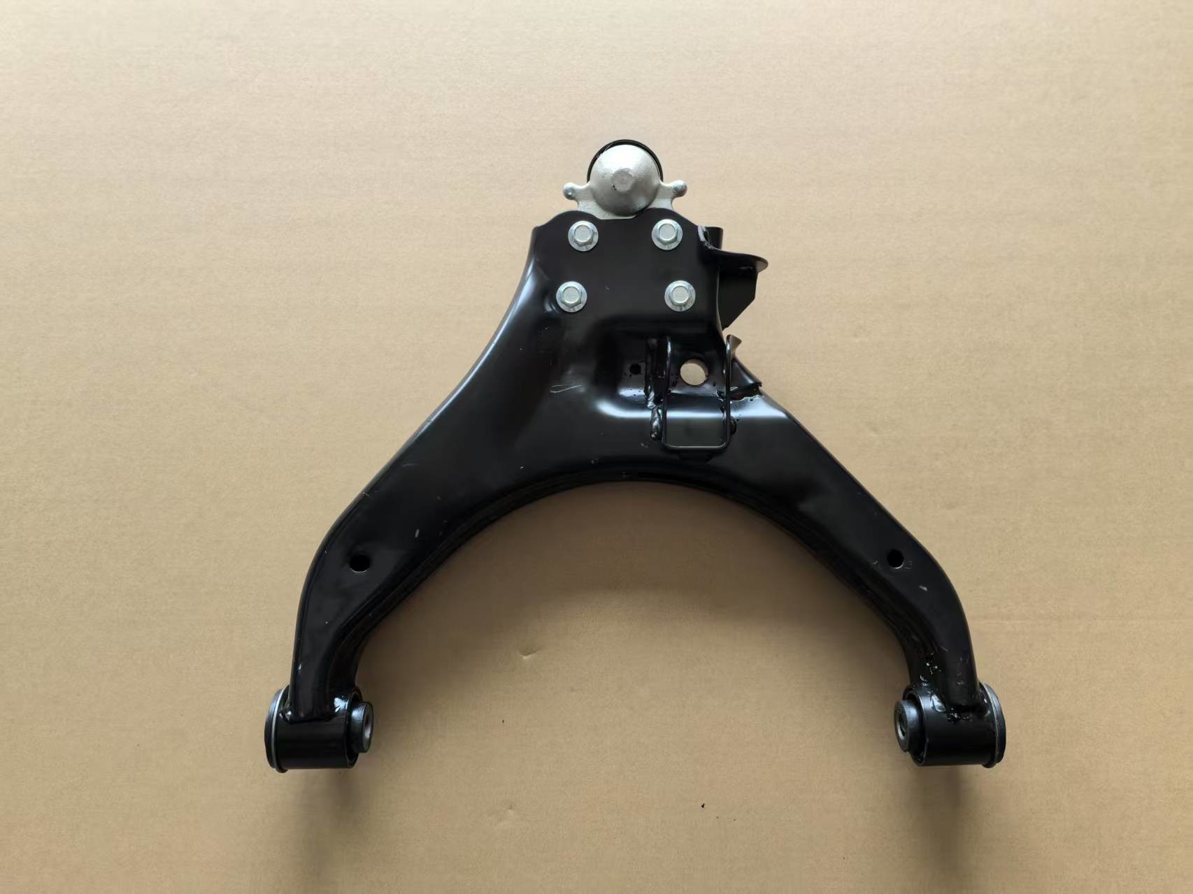 Left Lower Suspension Control Arm 8979458441 For ISUZU DMAX MUX High Quality Include Joint Ball And Rubber Bushing