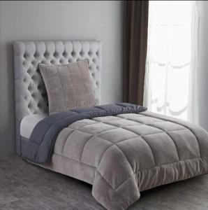 Wholesale Double Face Flaneel Fleece with Luxury Microfiber Hotel Down Quilt Supplier from china suppliers