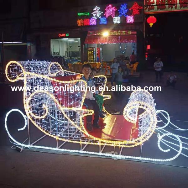 christmas horse lighted carriage