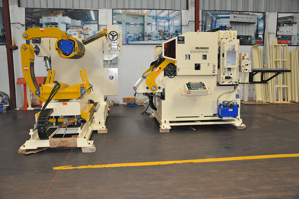 Servo Feeder Machine High Speed Processing Automation Uncoiler Straightener Feeder Machine