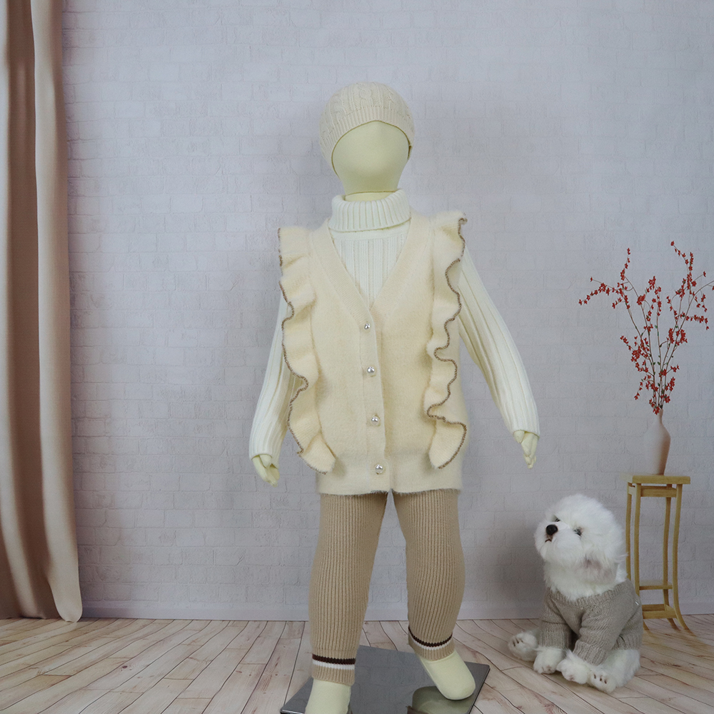 Knitting Ruffles Patterns Children Sleeveless Sweater Wholesale Baby Girls Feather Yarn Sweater Vest