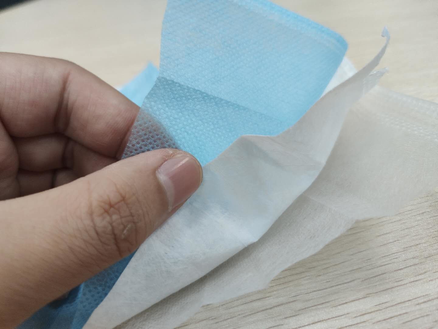 17.5*9.5cm Disposable Dust Mask , Sterile Face Masks For Virus Protection