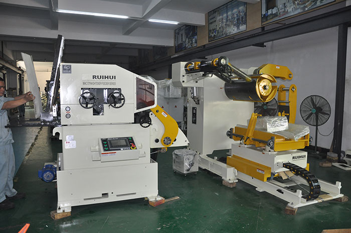 pneumatic feeder