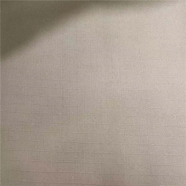 Uniform 60 Cotton 40 Polyester Fabric Ripstop 20SX16S 0.5CMX0.5CM 220gsm 150cm