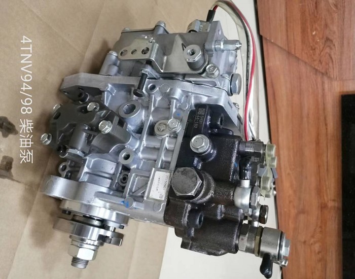 729946-51390 4TNV98-GGE Fuel Injection Pump 729974-51370