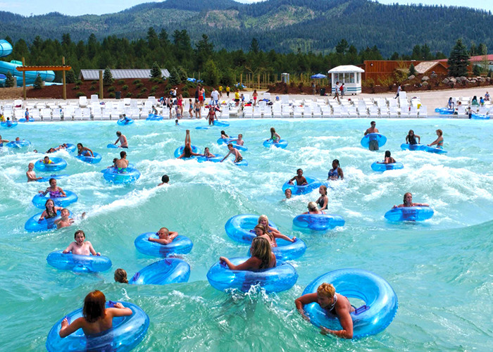 4 - 6m Width Water Park Equipment Family Commercial Lazy River Customized Length