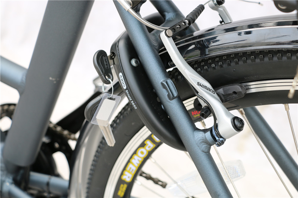 28 Inch Mid Drive Electric Bicycles With LCD Display Rear Carrier Battery Position