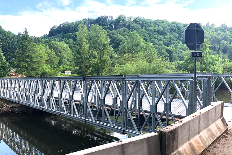 Metal Pedestrian Bridge Steel Walking Bridge For Single Lane 4.2m Width