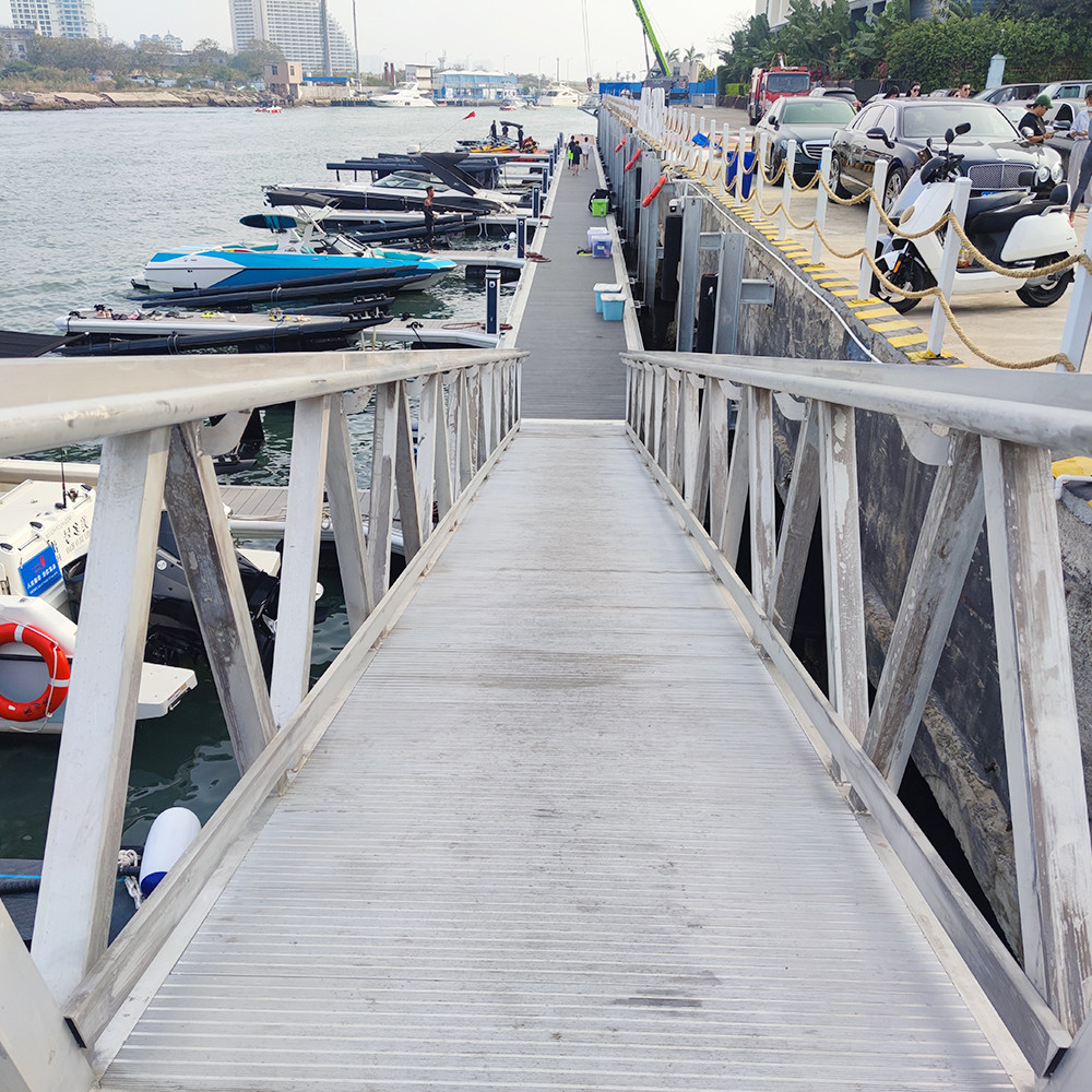 Durable Marina floating Dock Floating Walkway Pontoon Aluminum Gangway Ramps With Handrail