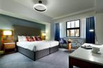 Singapore hotel interior design of Guestroom furiture Laminate wood bunk bed