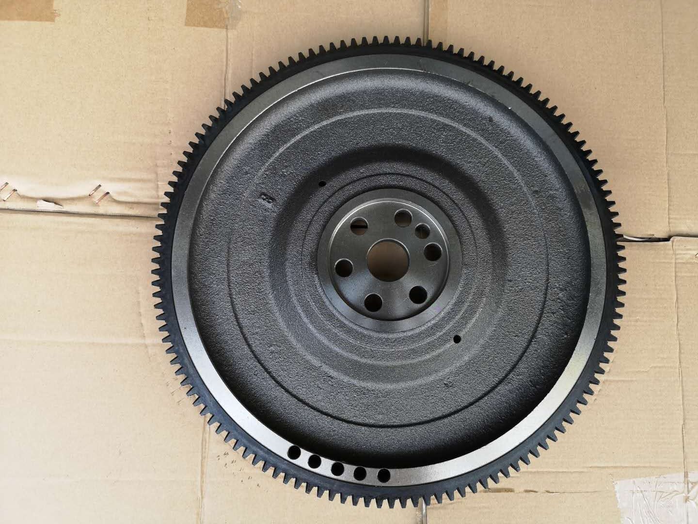 Old Model Truck 4BD1 300mm ISUZU Flywheel 4 Cylinders Diesel Engine 8943430531