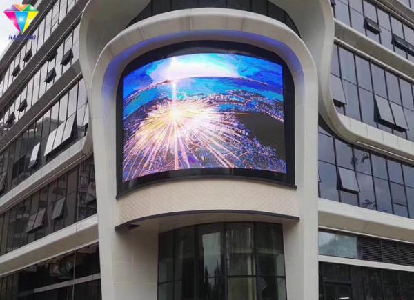 IP65 Waterproof Outdoor SMD Advertising LED Display P8 6000 Nits Wide Viewing