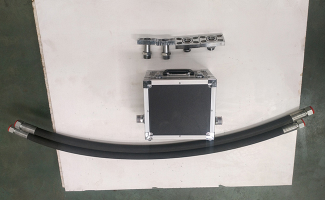 Silver Color Portable Mobile Hydraulic Flow Meters To Test Hydraulic System
