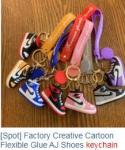 Cartoon Bear Keychain Cute Crystal Keychain Suitable for Car Keys Bag Ornaments