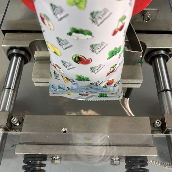 Small Pouch Bag 1.2KVA Detergent Powder Packing Machine