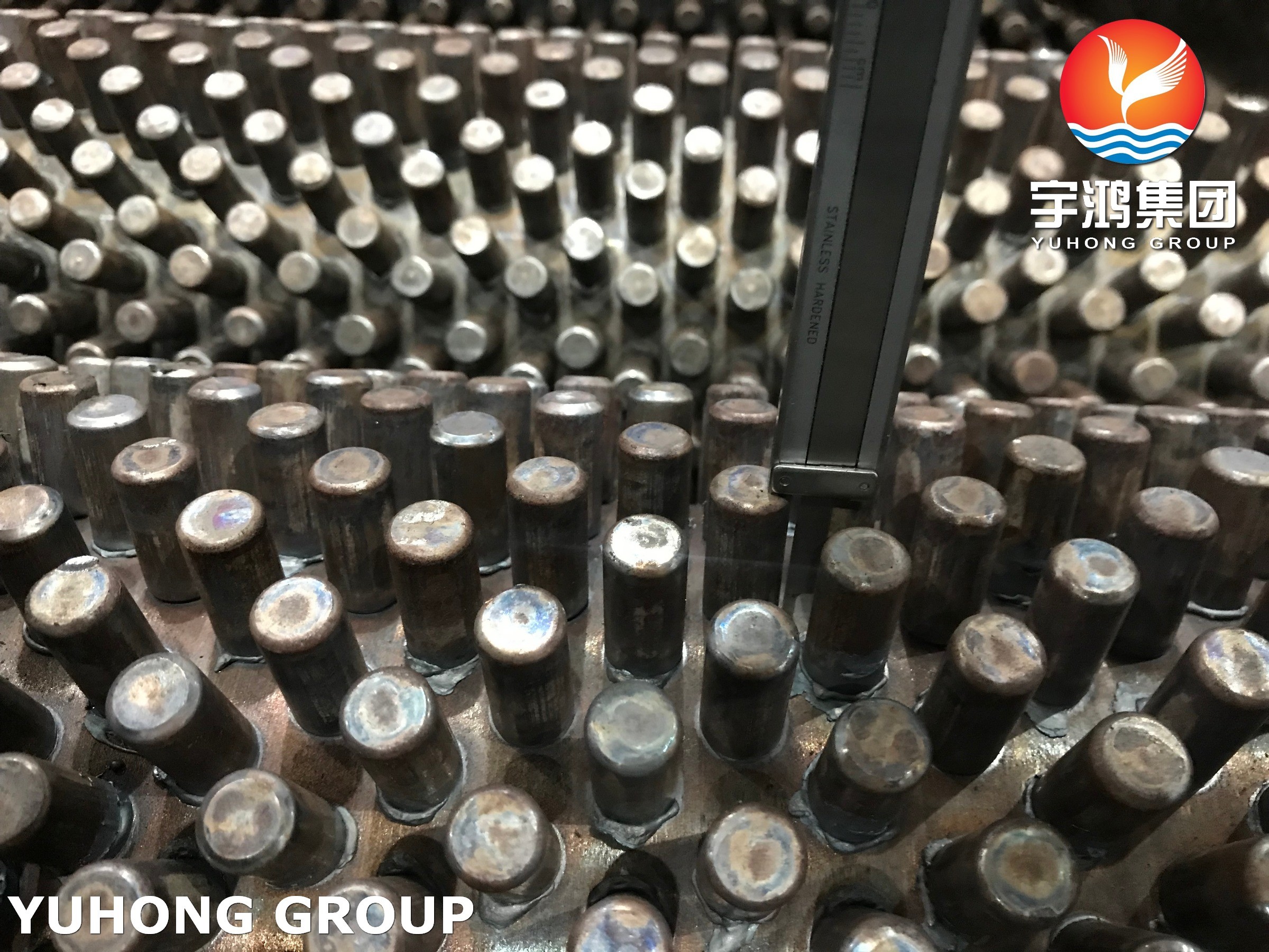 ASME SA213 T9 Alloy Steel Studded Tube For Boilers Furnaces