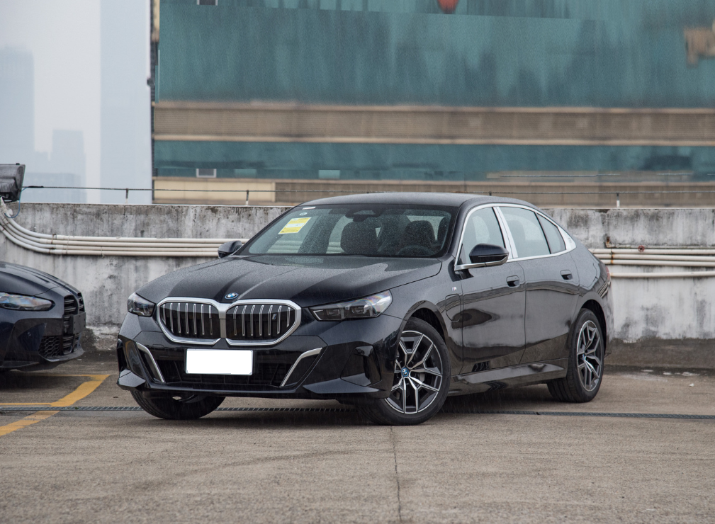 Book Ternary Lithium Ion Battery BMWs I5 2024 eDrive 35L Luxury Pure Electric Cars Energy Vehicle EV Car for Battery Type