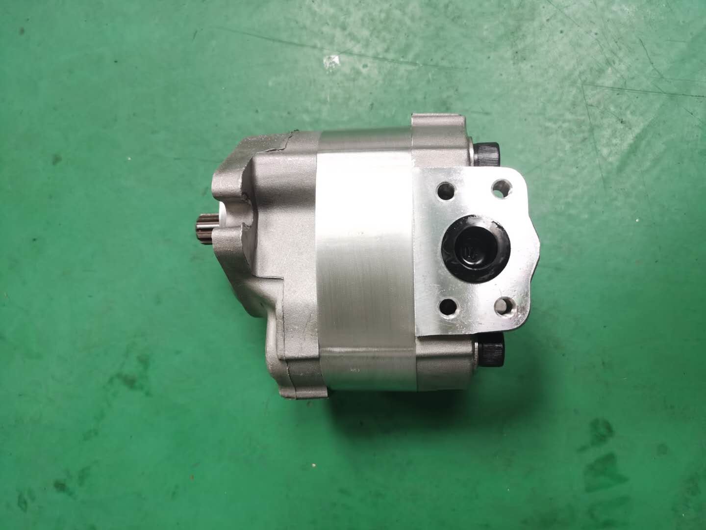 SAR25 705-11-26040 Komatsu Gear Pump Wheel Loaders WA50 Weight:4.3kgs