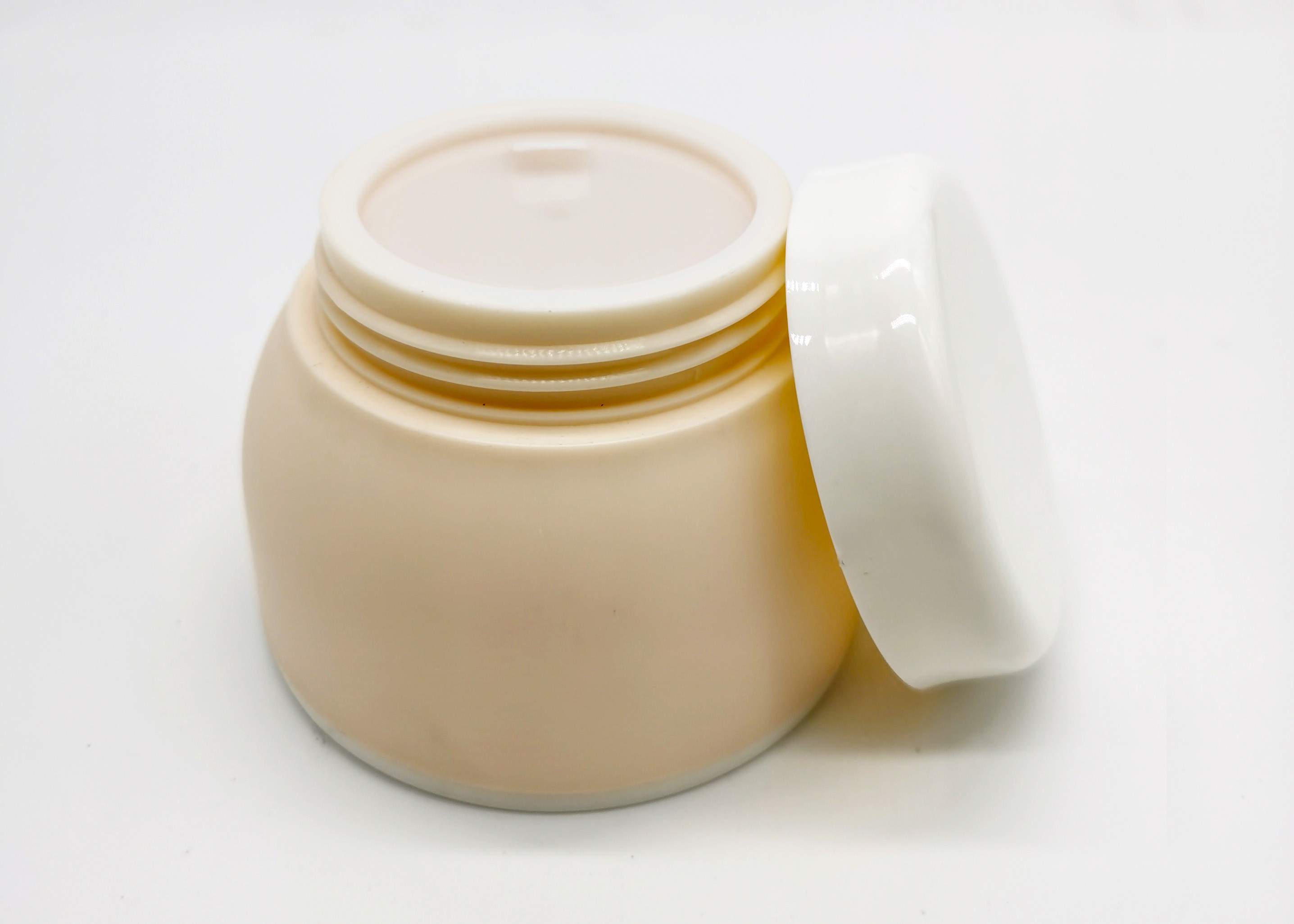 ODM Matte 10g 30g Plastic Cosmetic Packaging Bottles