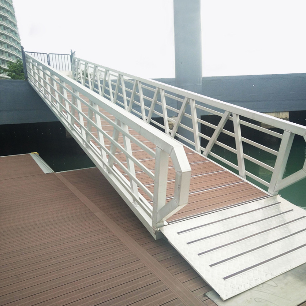 Anti-Slip Surface Marina Floating Walkway Aluminum Gangways Ramps For Floating Pontoon Bridge