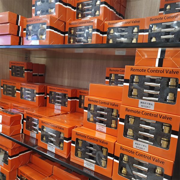 Excavator Coolant Expansion Tank C18 A962 A963 250-4455 461-6246 250-4464