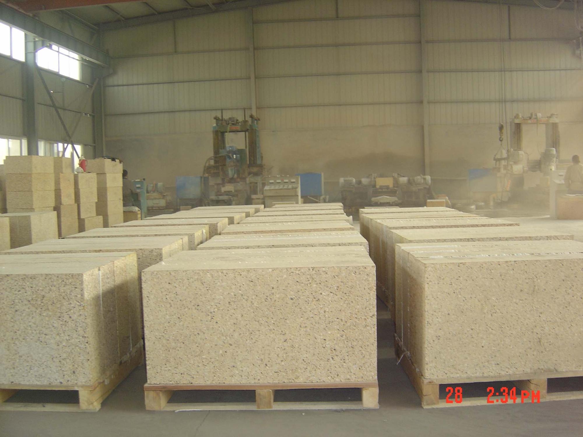 Customized Size Big Fire Clay Brick for Temperature Refractory Furnace Construction