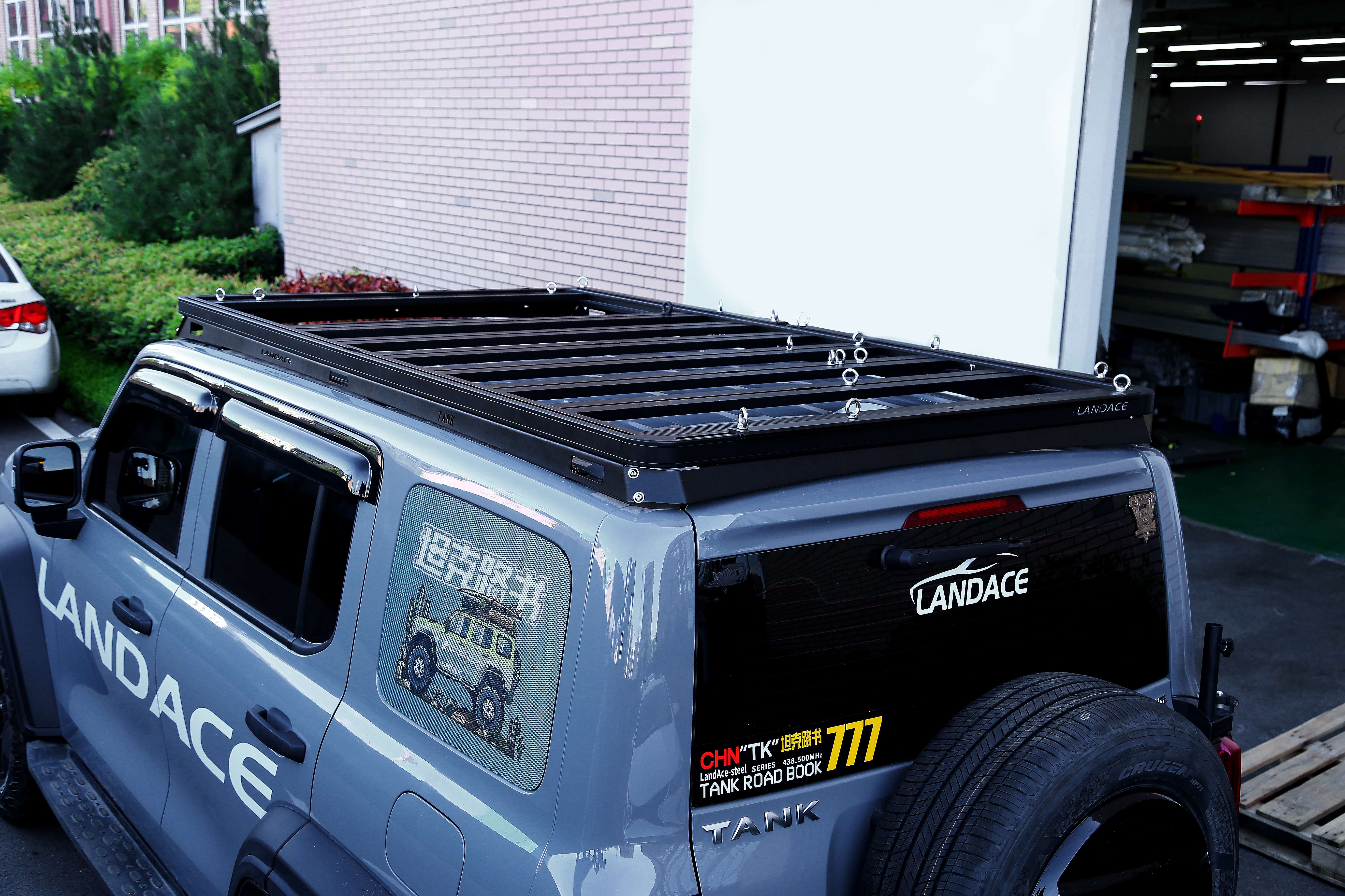 300KG Loading Capacity SUV Top Mount Aluminium Cargo Carrier Roof Rack for WEY Tank 300