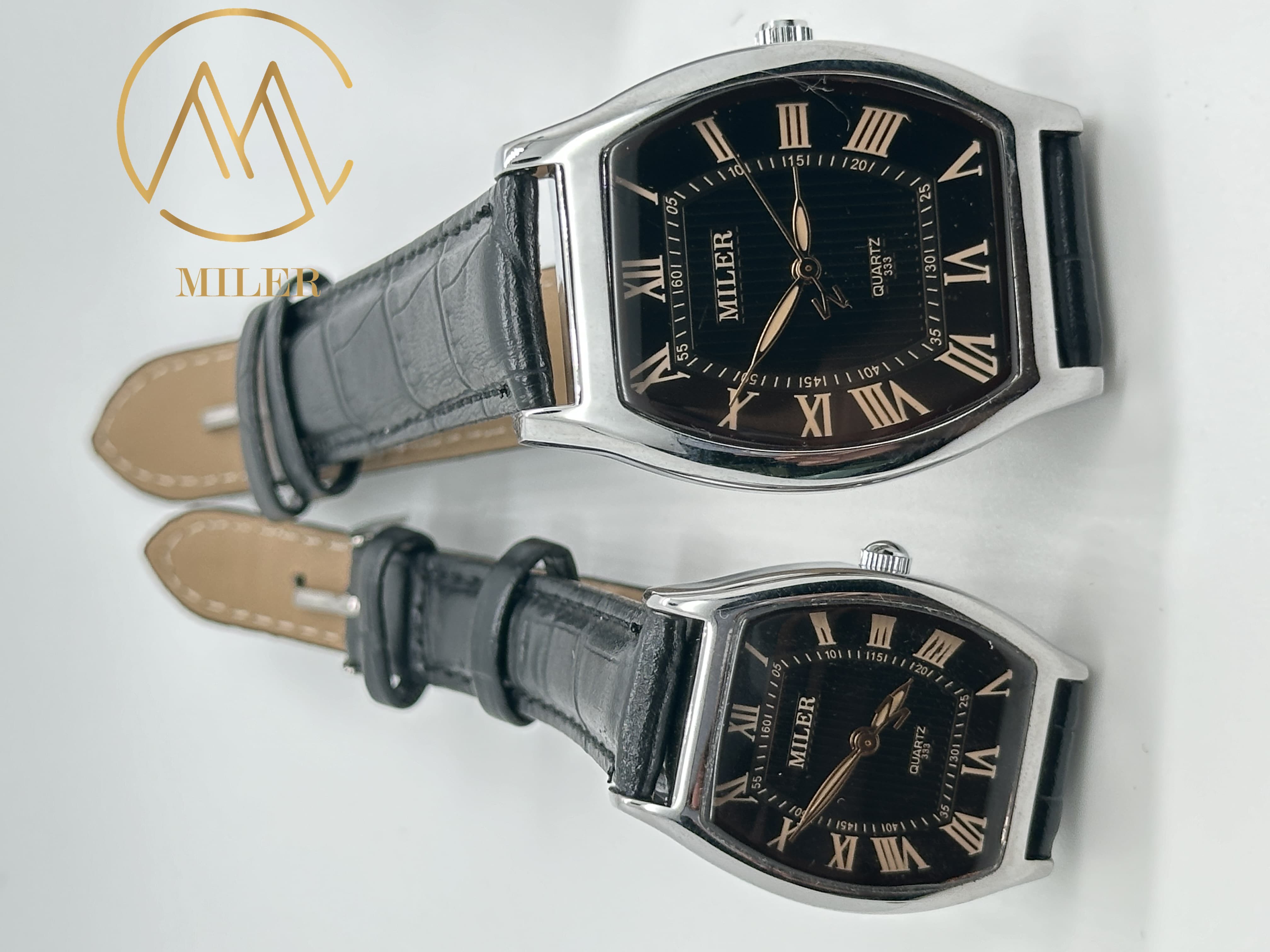 Water Resistance 30 Meters Leather Strap Quartz Watch Modern and Customizable